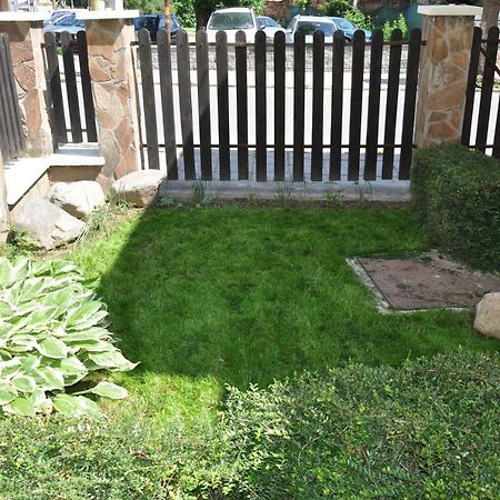 Къща За Гости Ирис Kyustendil Exterior photo